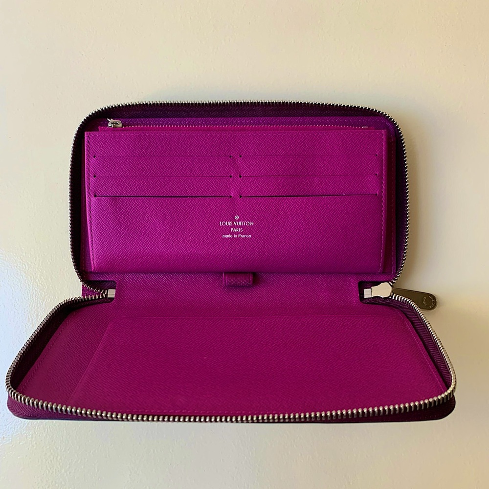 Louis Vuitton Epi Leather Cassis Zippy Wallet